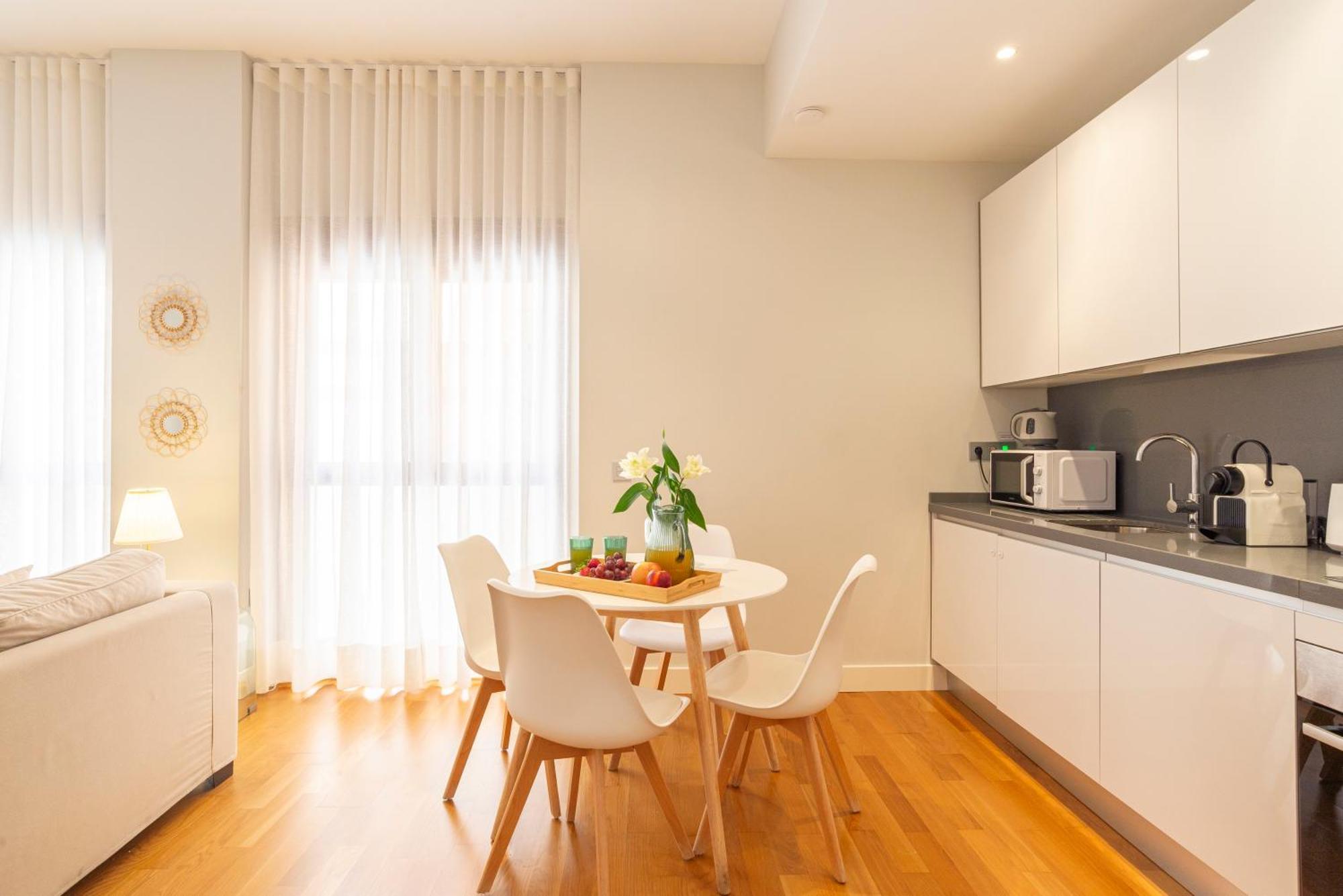 Souviron & Old Town By Ele Apartments مالقة المظهر الخارجي الصورة