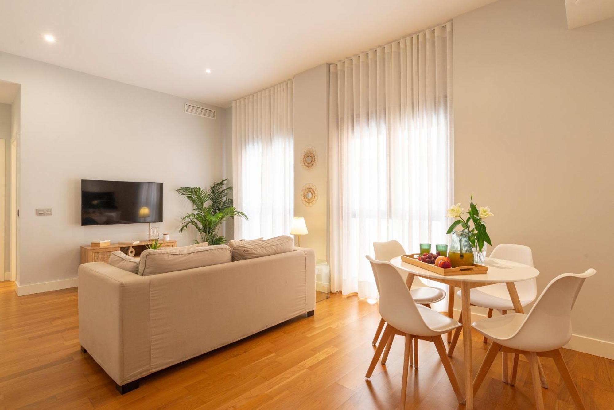Souviron & Old Town By Ele Apartments مالقة المظهر الخارجي الصورة