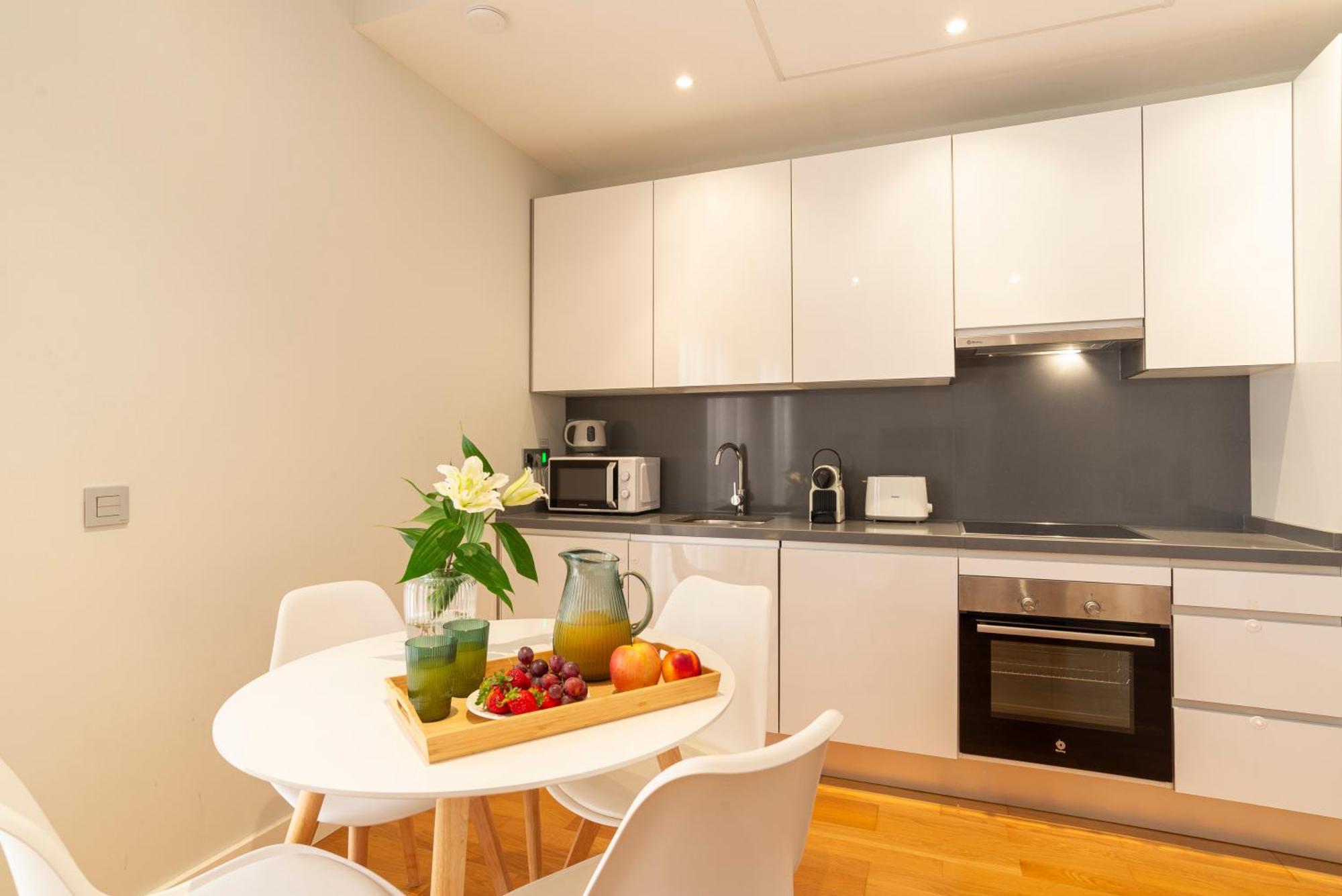 Souviron & Old Town By Ele Apartments مالقة المظهر الخارجي الصورة